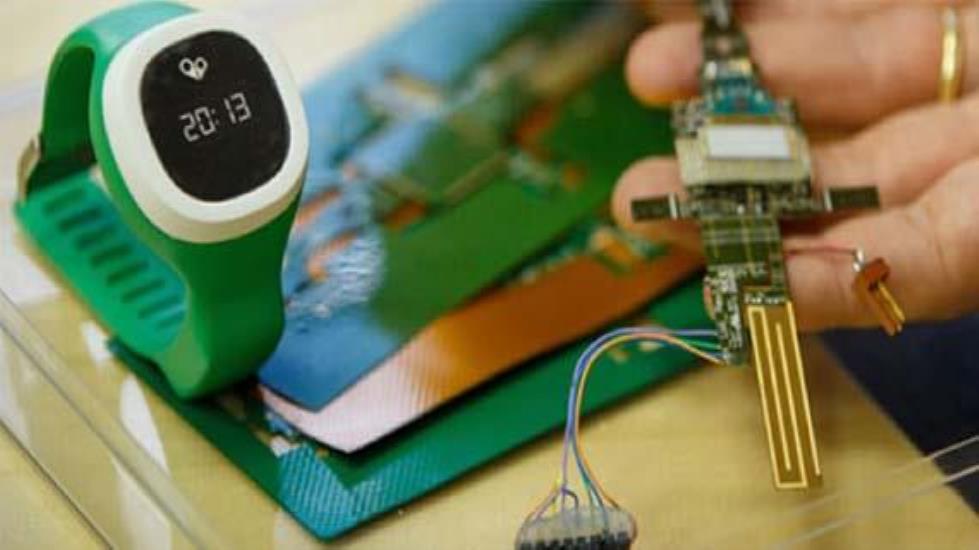万博皇马官方连通家庭启动联合制作为小小儿童设计的第一个GPS手表